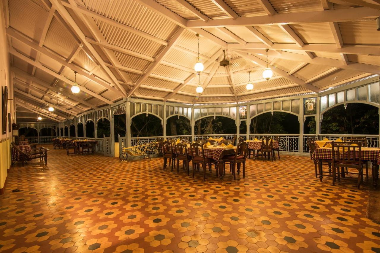 ดูน บาร์ เฮาส์ - เวรันทาห์ อิน เดอะ ฟอเรสต์ Hotel มาเทรัน ภายนอก รูปภาพ